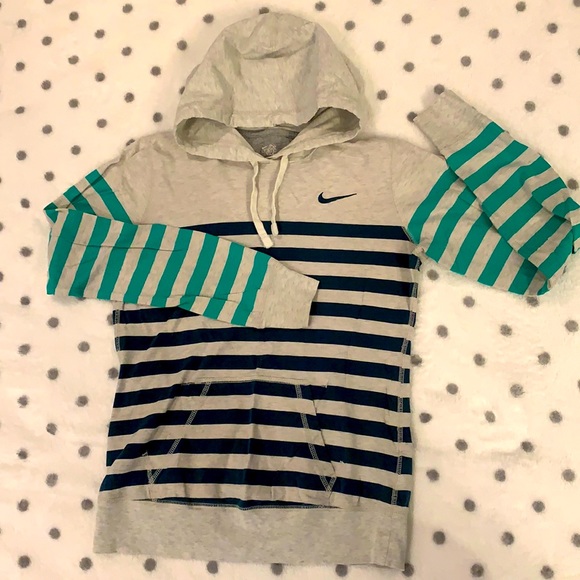 Lightweight comfy Nike Hoodie Small - Picture 1 of 10